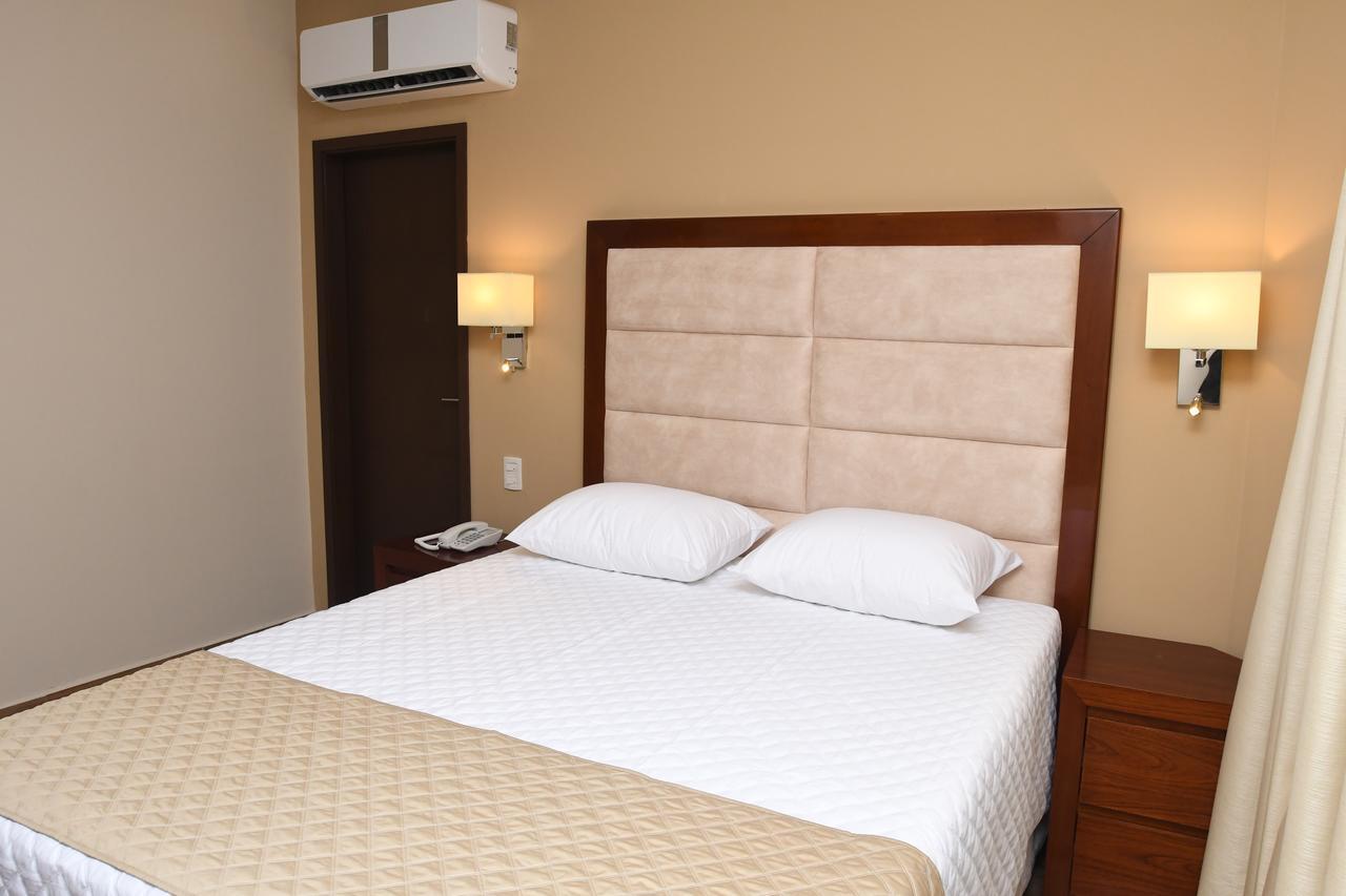 Taos Apart Hotel Санта Крус де ла Сиера Екстериор снимка